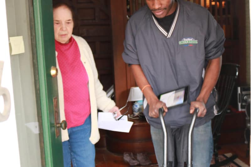 Maplewood NJ, 12/17/18 FREDERIQUE REPLACES WHEELCHAIR
Wuthnay Frederique wheeling a patients new wheelchair into the house.