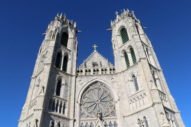 NEWARK, NJ 10/30/18 SACRED HEART BASICLICA ON AUTUMN AFTERNOON:
The Sacred Heart Basilica in Newark, NJ stands tall on a beautiful Halloween Eve. The basilica holds thousands of people when filled.
-Photo by Katherine Braunstein